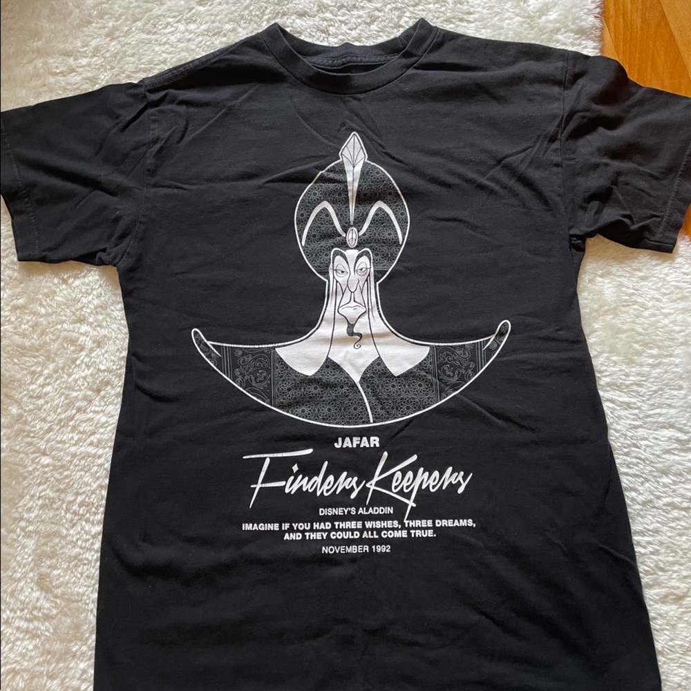 Jafar colab t-shirt between Disney and Neff sizzle US S